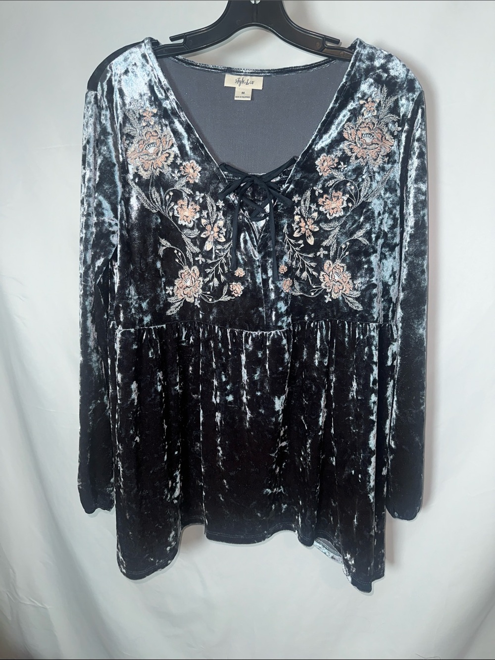Style & Co. Black/blue Crushed Velvet Embroidered Peasant Top